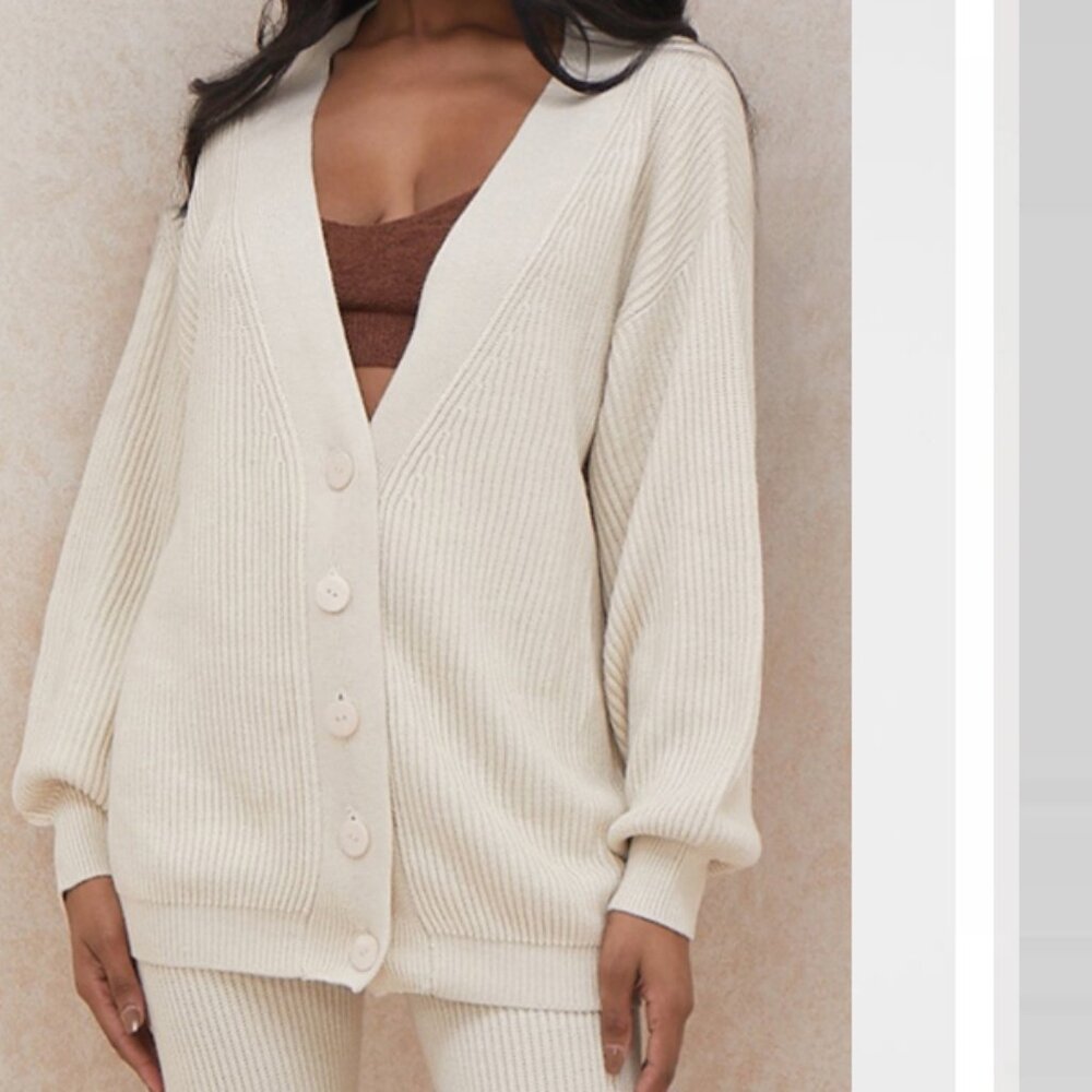 House of CB London Ribbed Oversized Chunky Knit Cardigan Sweater Cream M